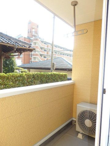 サントリア　Ｋ・Ⅱ番館のバルコニー|お洗濯にも便利なバルコニー付き