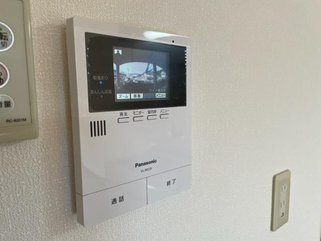 メイプルハウスの内装|カメラ付インターホン
