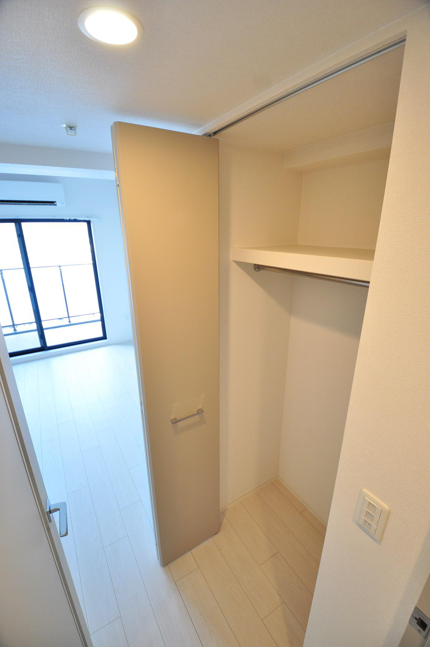 大阪市都島区中野町４丁目の賃貸マンションの収納