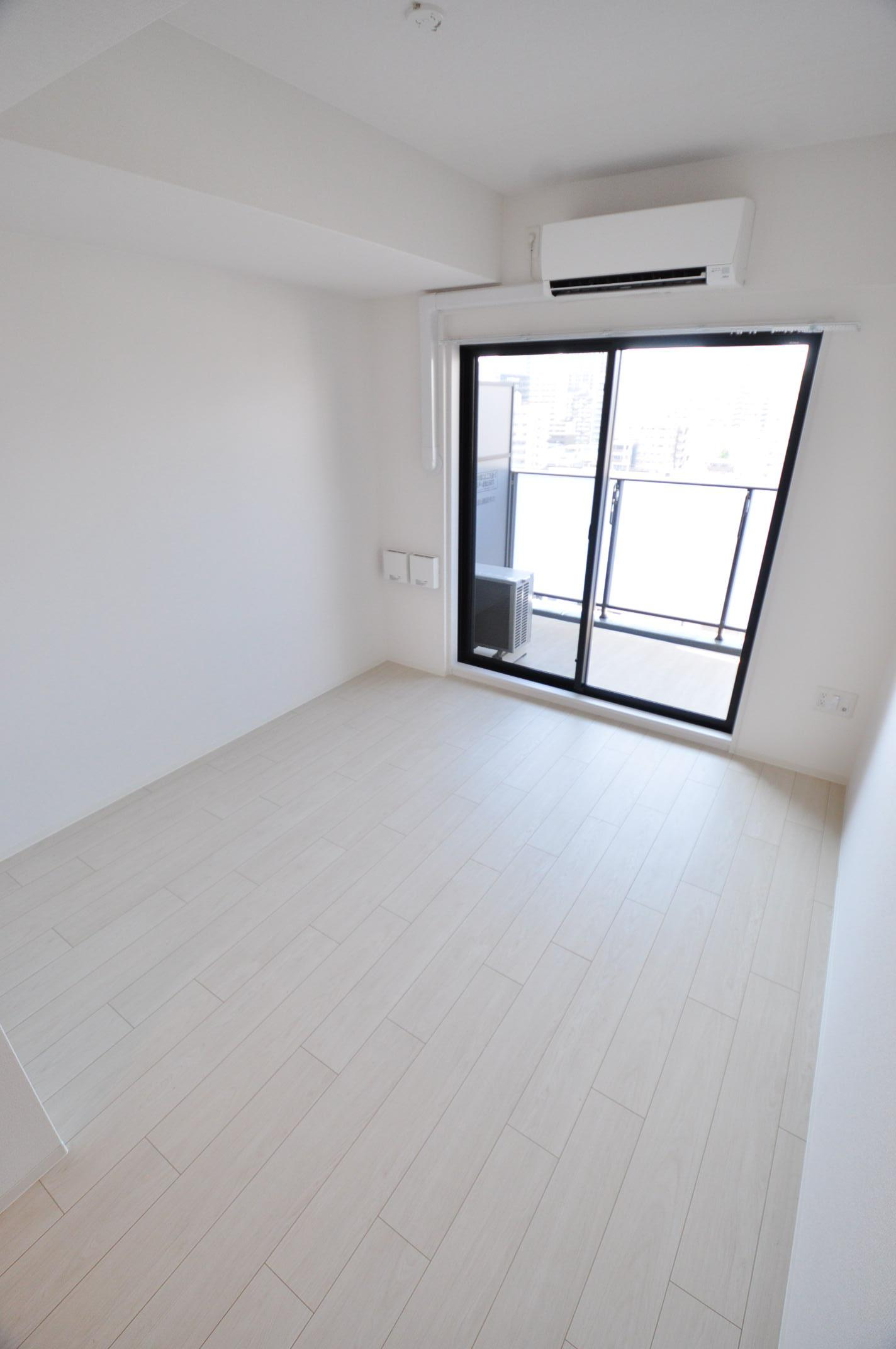 大阪市都島区中野町４丁目の賃貸マンションの居間・リビング