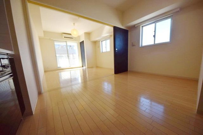 【居間・リビング】 | ヴェルステージ秋葉原Ⅱ