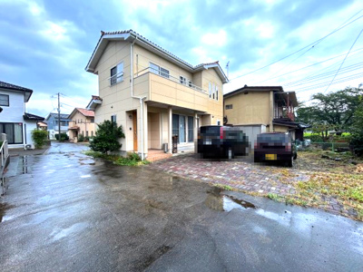 【駐車場】 | WIC有　渋川市渋川　中古戸建　3SLDK
