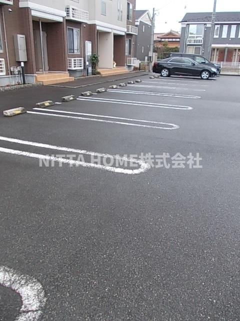 メゾン桜Ⅰの駐車場|敷地内に駐車場も完備♪