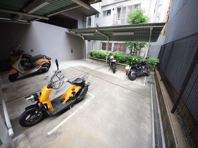 ソラーレＮのその他|ソラーレＮ　バイク置場