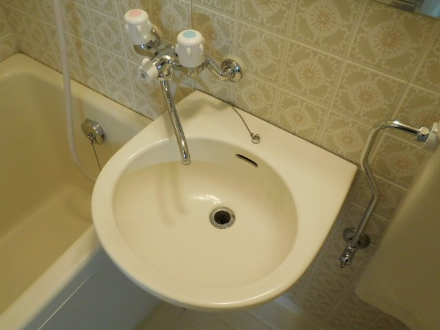 万葉ハイツ水無瀬の洗面所