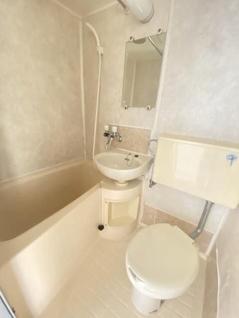 日宏ハイツＡ棟の浴室