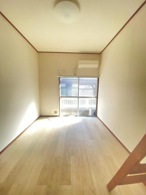 日宏ハイツＡ棟の寝室