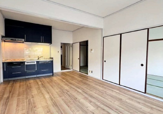 ユニハイム明石の居間・リビング