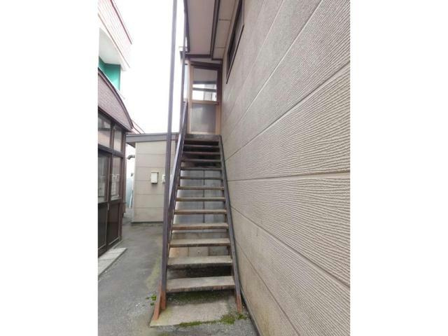 光和７－１７テラスハウスのエントランス