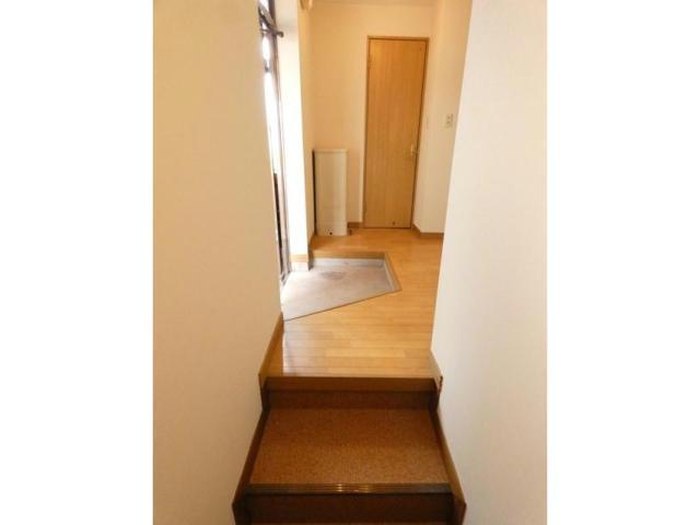 光和７－１７テラスハウスの玄関