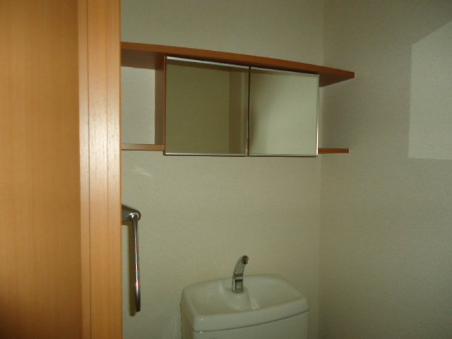 エスポアールⅠの収納|トイレ収納（イメージ）