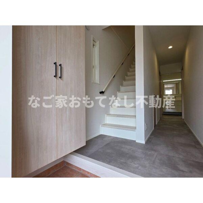 【玄関】 | 北名古屋市能田蓮池戸建