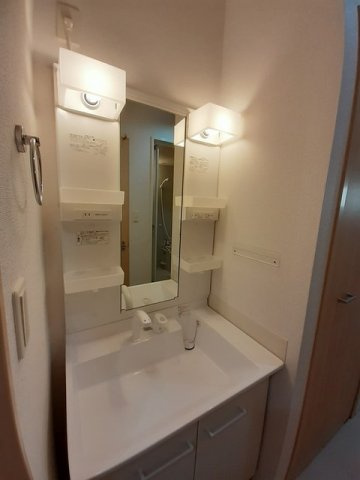 サニーレジデンス　２　　刈谷市近郊の賃貸はクラスホームの洗面所|使いやすい洗面所です