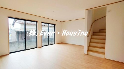 練馬区土支田３丁目　新築限定１棟の居間・リビング