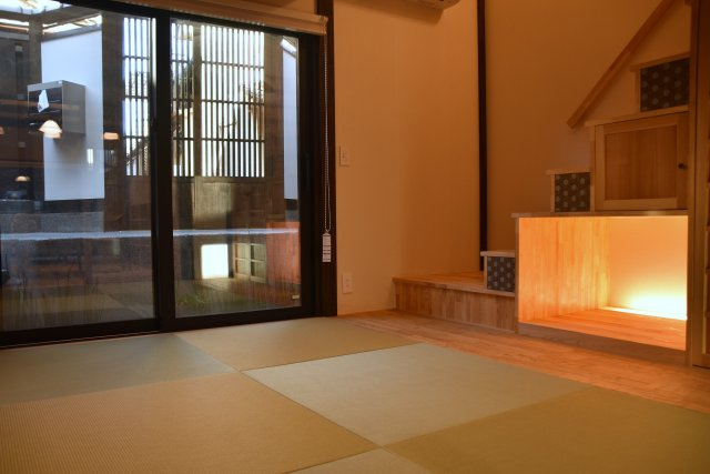 サウナ付き賃貸「サ民家」ととのう町家のロビー