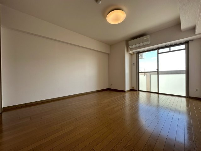 アクティス・センリの寝室