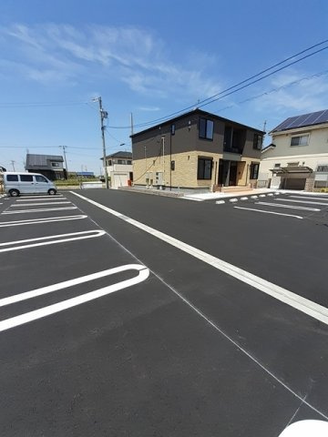 ミュール・ヴァリⅠ　　刈谷市近郊の賃貸はクラスホームの駐車場|カースペースがあります