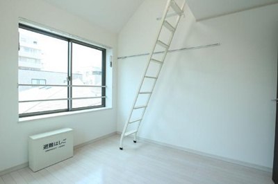 【居間・リビング】 | グランスタイル町屋 | 居室 