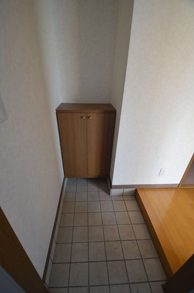 オーキッドビル白鳥の玄関