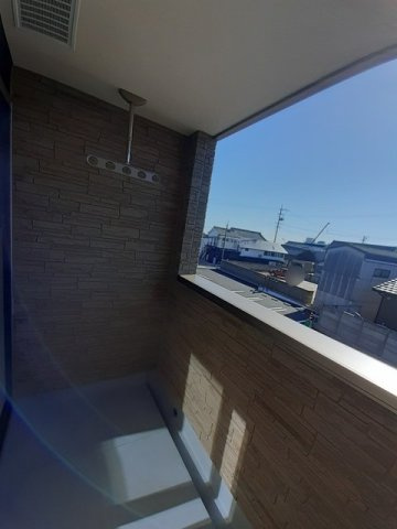 ブリエメゾン　　刈谷市近郊の賃貸はクラスホームのバルコニー|外からの目が気にならないバルコニーで洗濯物が干せます