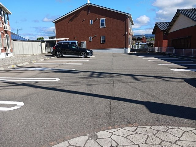 スイセンⅠの駐車場