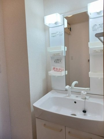 ルミエール岬　　刈谷市近郊の賃貸はクラスホームの洗面所|スペースが確保できる洗面所です