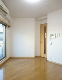 新宿区百人町２丁目の賃貸マンションの居間・リビング