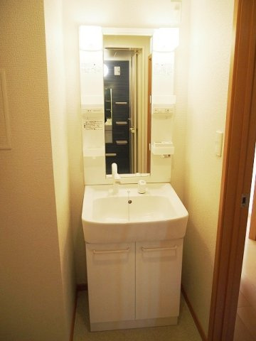 サント・ヴィクトワール　　刈谷市近郊の賃貸はクラスホームの洗面所|広い洗面スペース