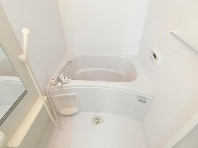 ロジュマンＥの浴室