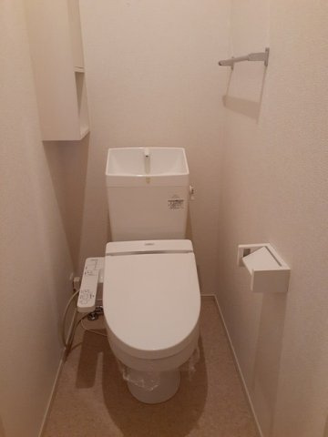 シリウスＳＴ　　刈谷市近郊の賃貸はクラスホームのトイレ|落ち着いた色調のトイレです