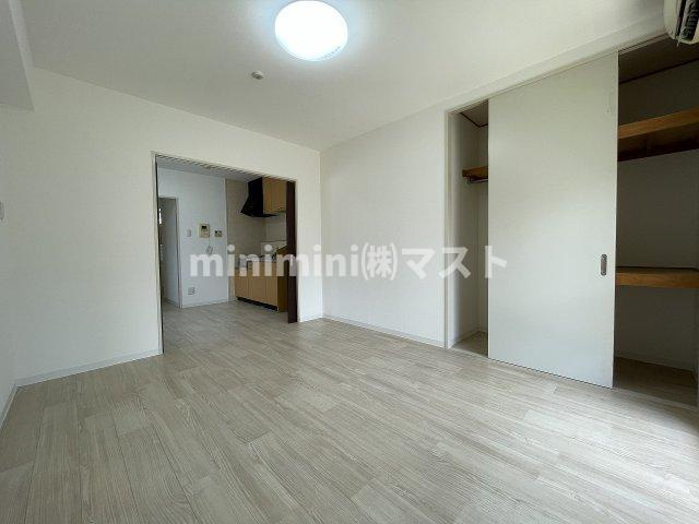 レインボーコートパートⅢの内装