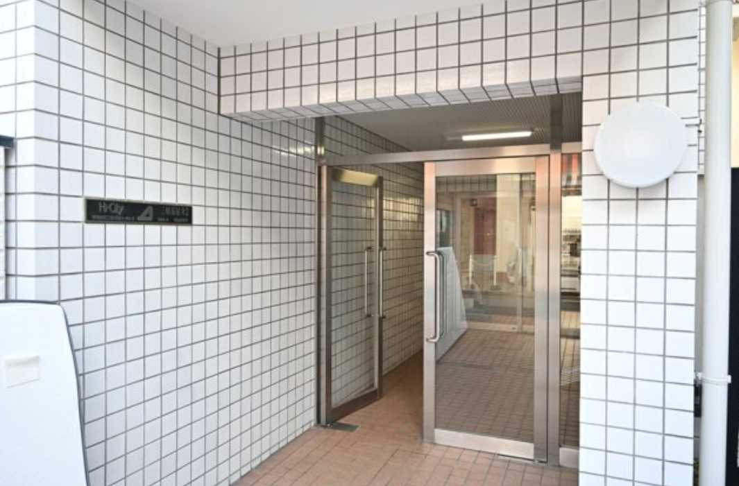 ハイ・シティ三軒茶屋第2　駅近　分譲　オートロックのエントランス