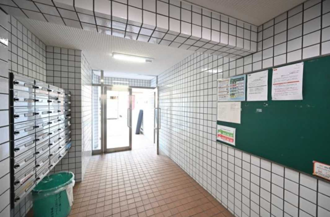 ハイ・シティ三軒茶屋第2　駅近　分譲　オートロックのロビー