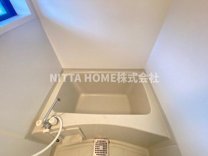 セジュール築地の浴室|窓付きの浴室はうれしいですね◎