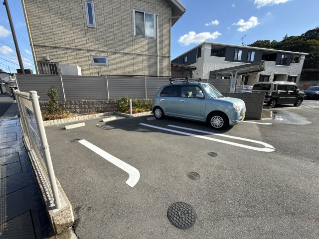 マウントック・ルルⅡの駐車場