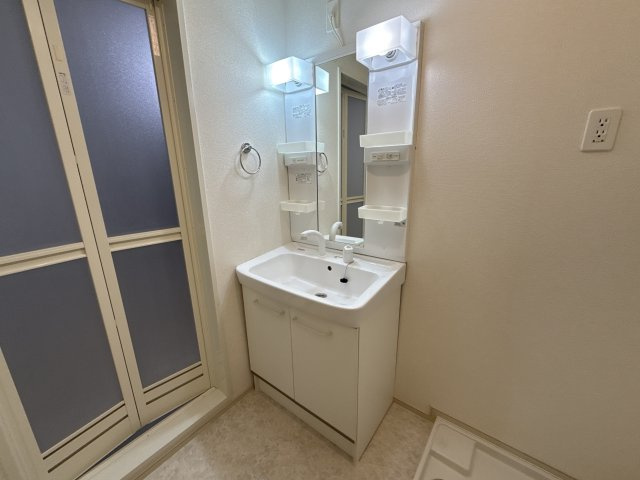 サンヴェールＩＳ　Ｂの洗面所