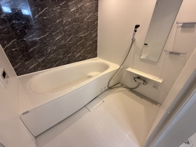 フェリア糸井Ｇの浴室