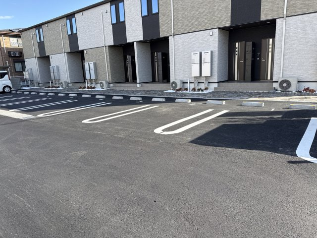 フェリア糸井Ｇの駐車場