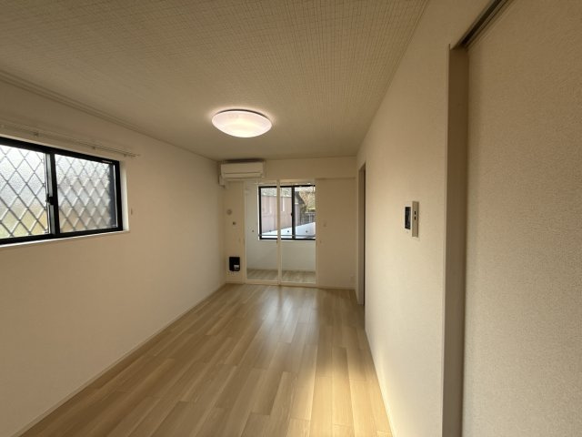 エレマスタの居間・リビング