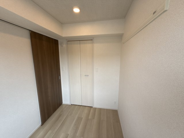 エレマスタの寝室