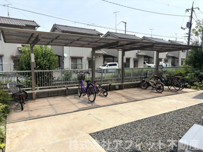 【その他共用部分】 | シャルマンヴィラージュ | 屋根付き駐輪場