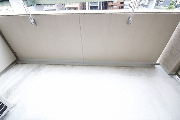 Viare storia(ヴィアーレストーリア)のバルコニー