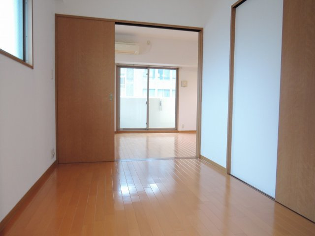 クオーレ茨木元町の寝室