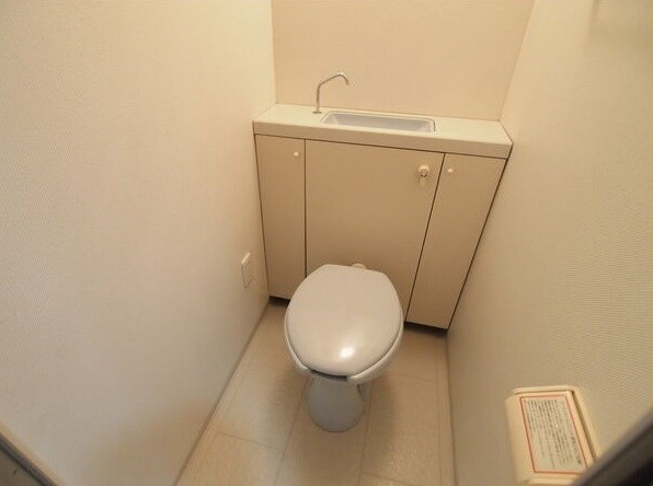 レクサス原のトイレ