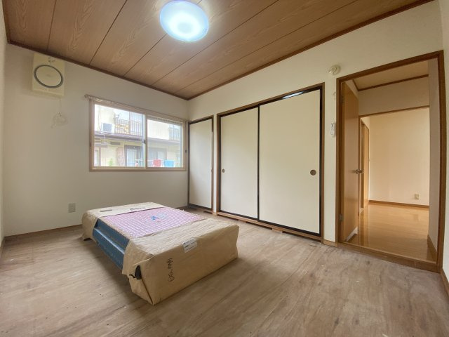 桜ハイツの居間・リビング|和室6帖