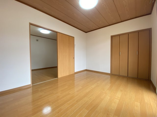 桜ハイツの洋室|洋室6帖