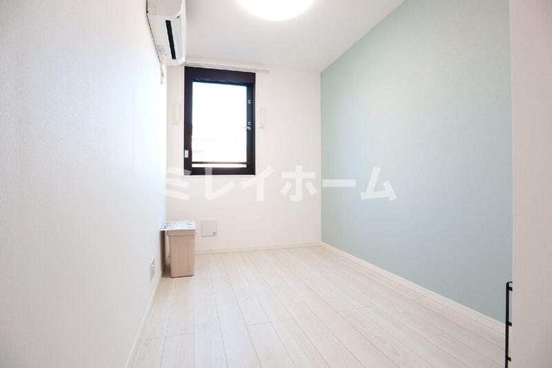 アレクシス羽田