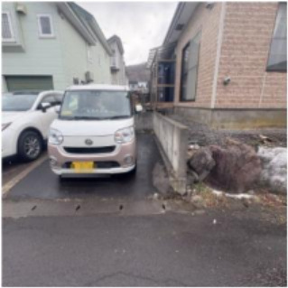 登別市若草町4丁目7-10戸建の駐車場