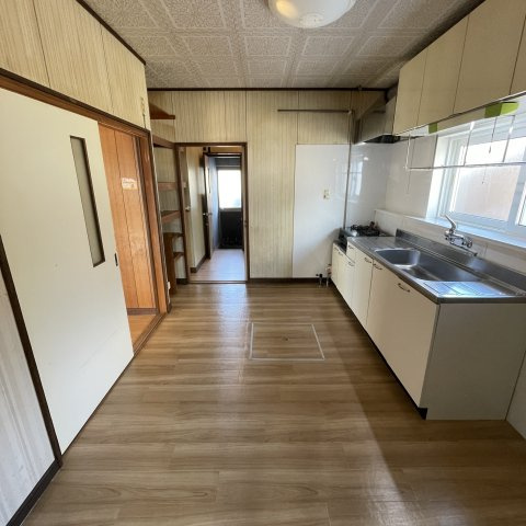 登別市若草町4丁目7-10戸建のキッチン