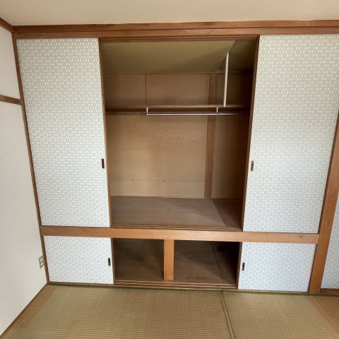 登別市若草町4丁目7-10戸建の収納